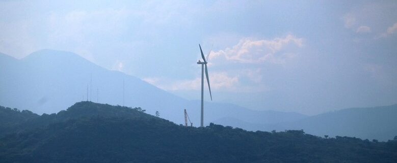 Nacelle Anemometer Power Curve Measurements – A Poster by Dan Bernadett and Guilherme Pedrosa